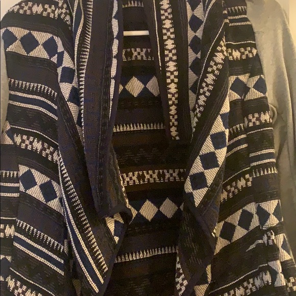 Top - Picture 4 of 4